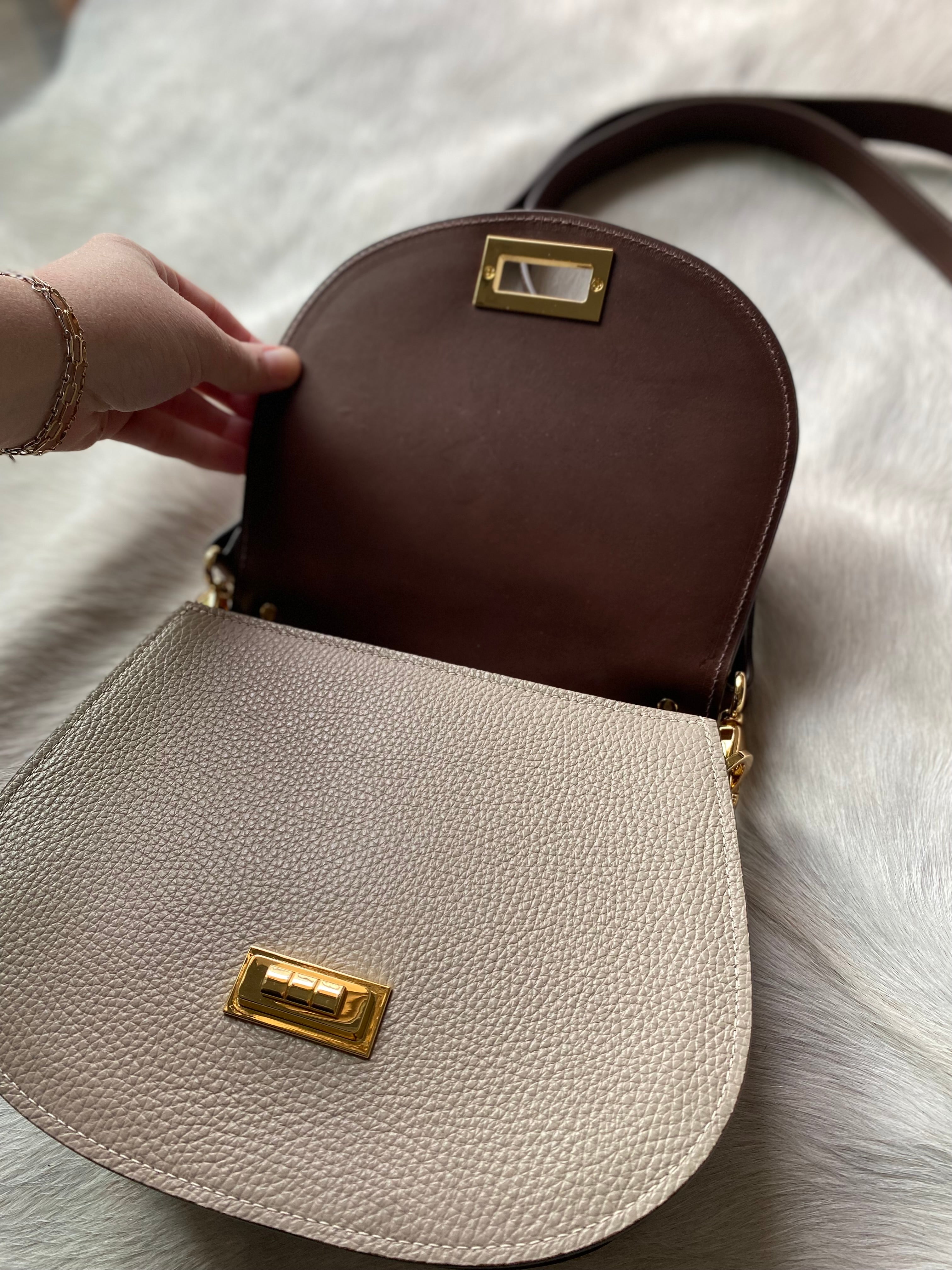 Boot Stitch Pioneer Handbag- Moon Pebble Grain