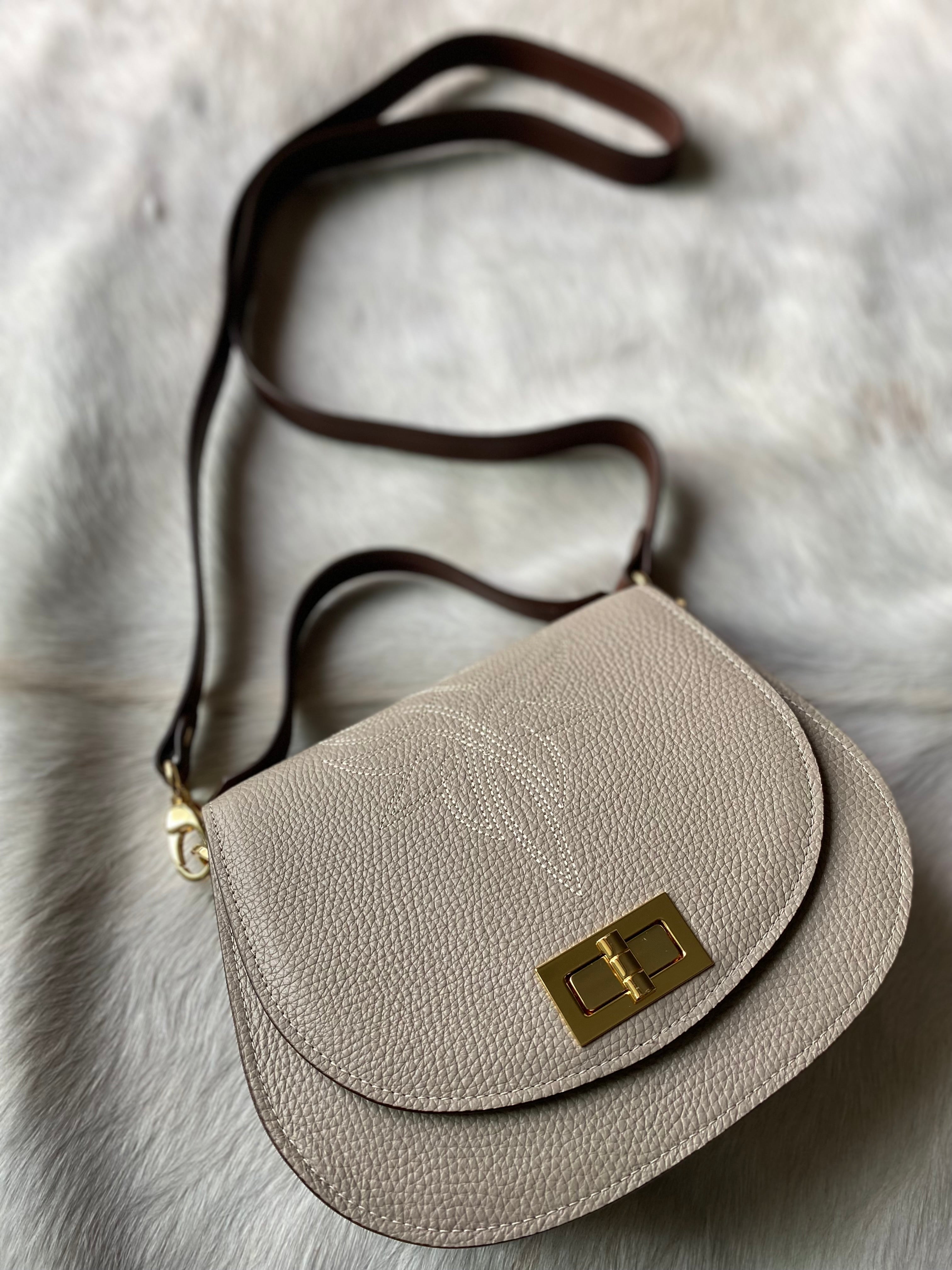 Boot Stitch Pioneer Handbag- Moon Pebble Grain
