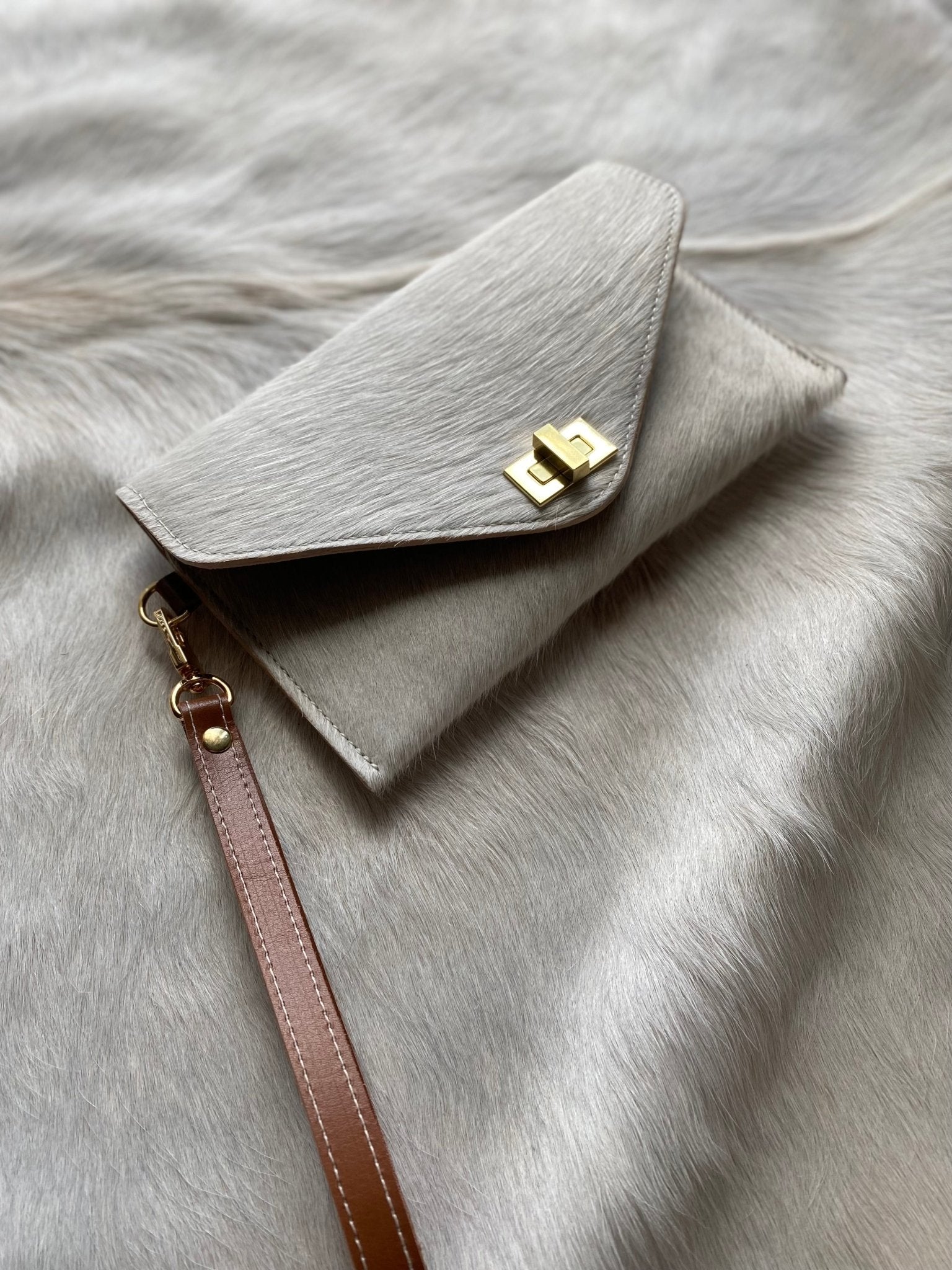 Cowhide Clutch - Blonde - LovLeathers