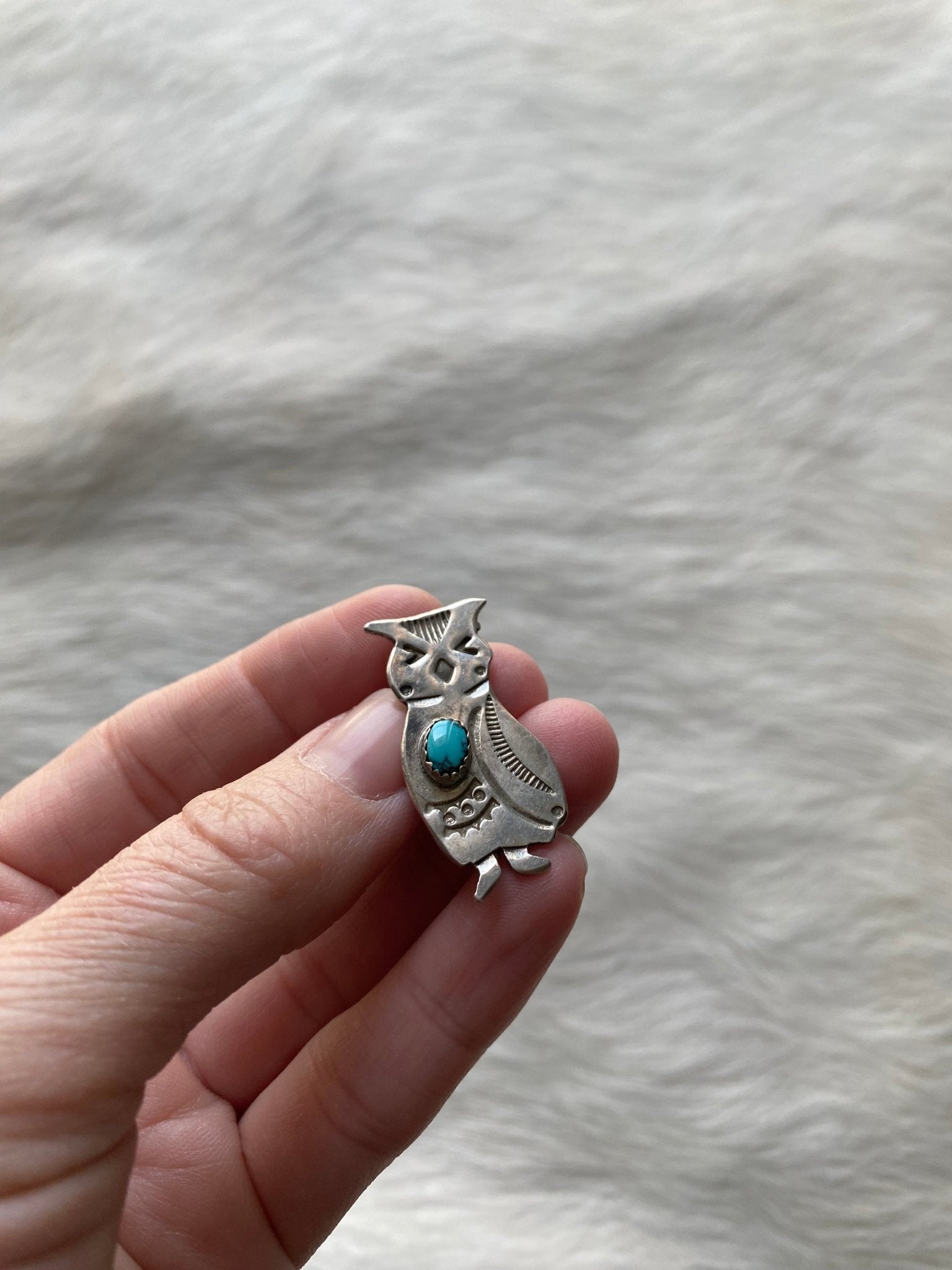Owl Sleepy Brooch Pin - LovLeathers