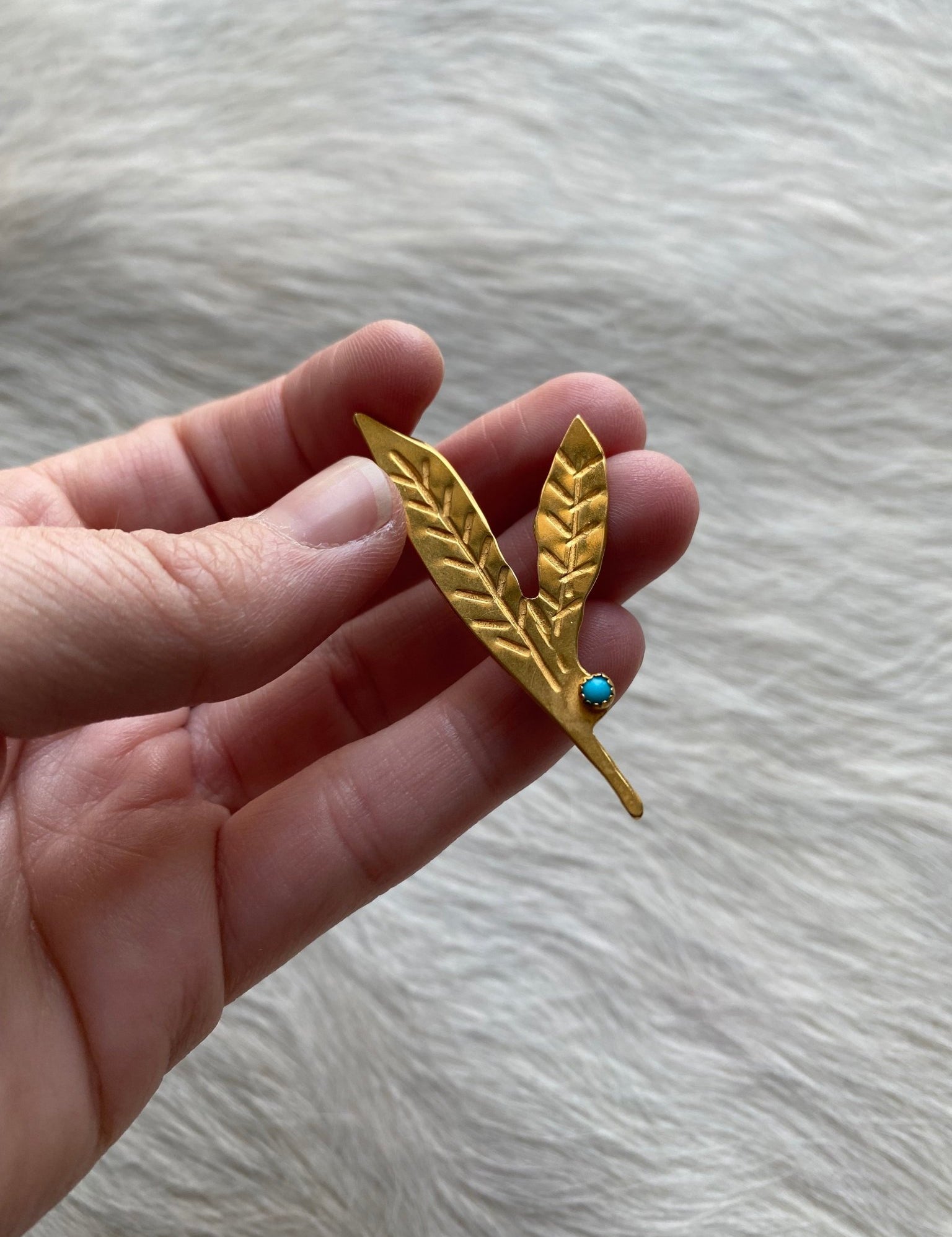 Gold Leaf Pin - LovLeathers