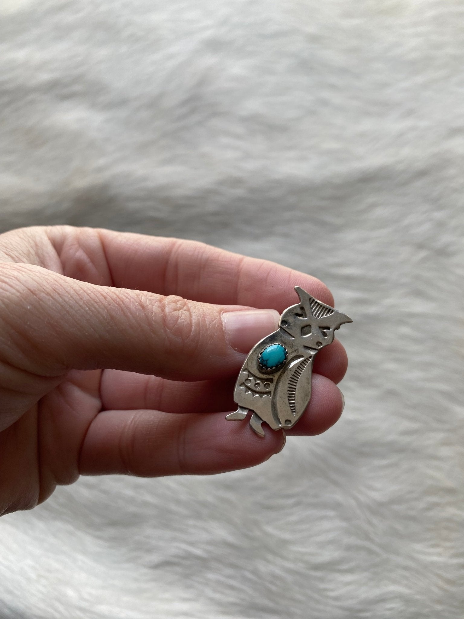 Owl Sleepy Brooch Pin - LovLeathers