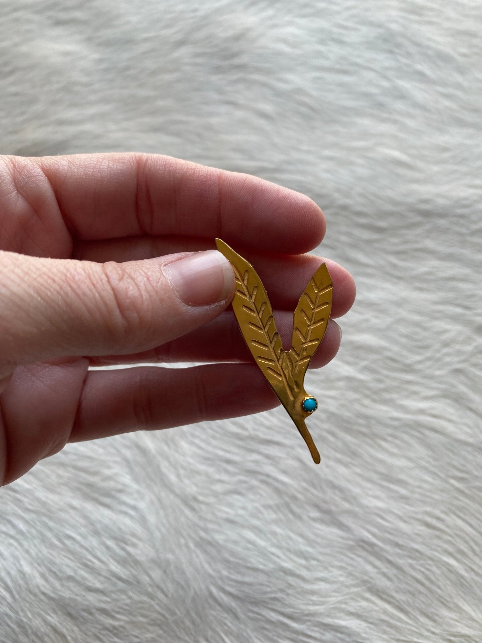 Gold Leaf Pin - LovLeathers