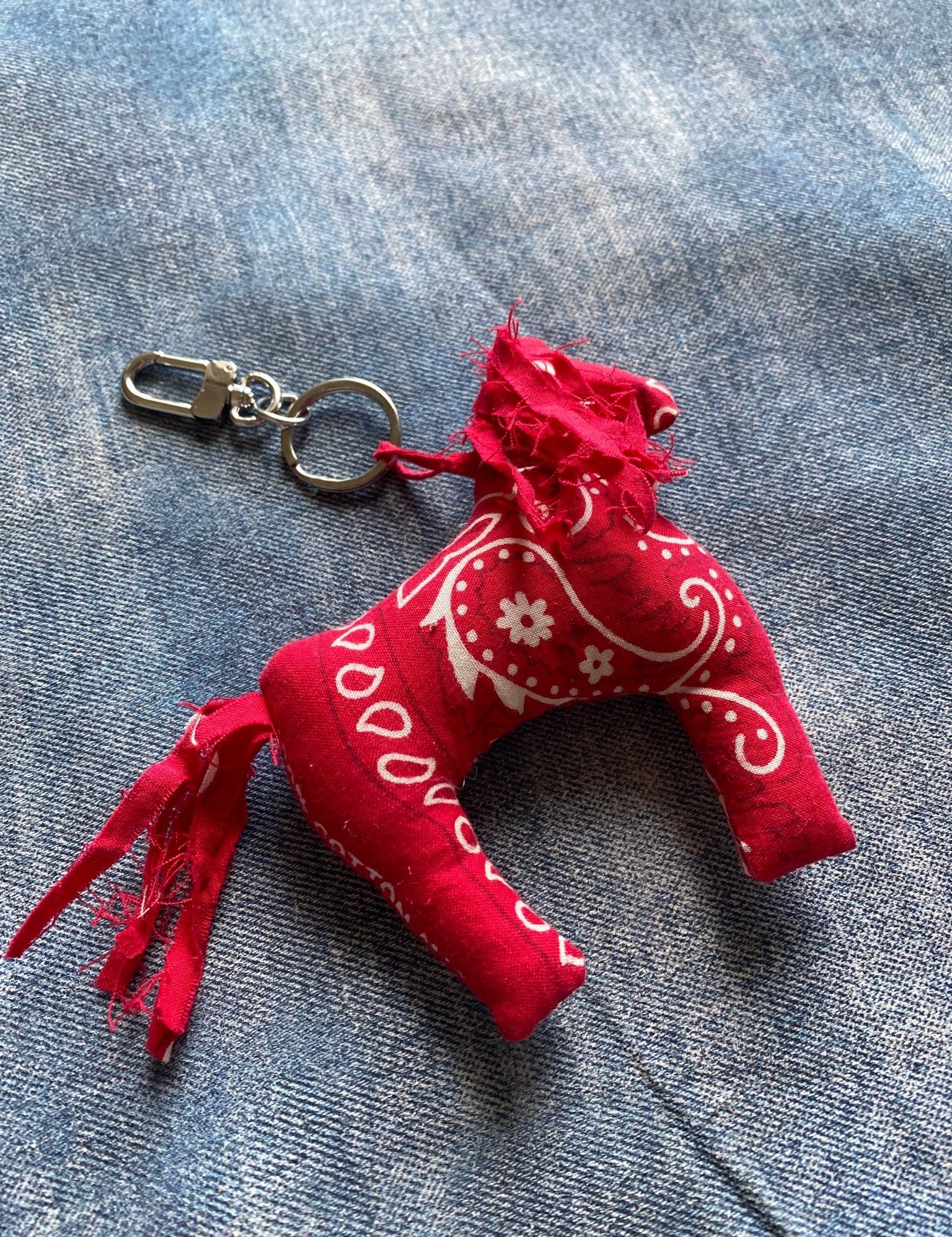 Horse Charm - Paisley Red Bandana - LovLeathers