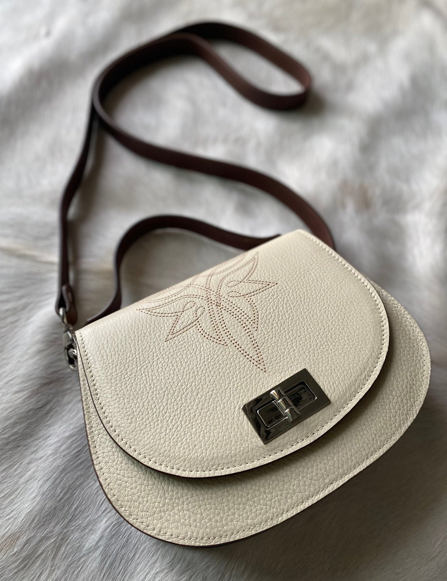 Boot Stitch Pioneer Handbag - Bone - LovLeathers