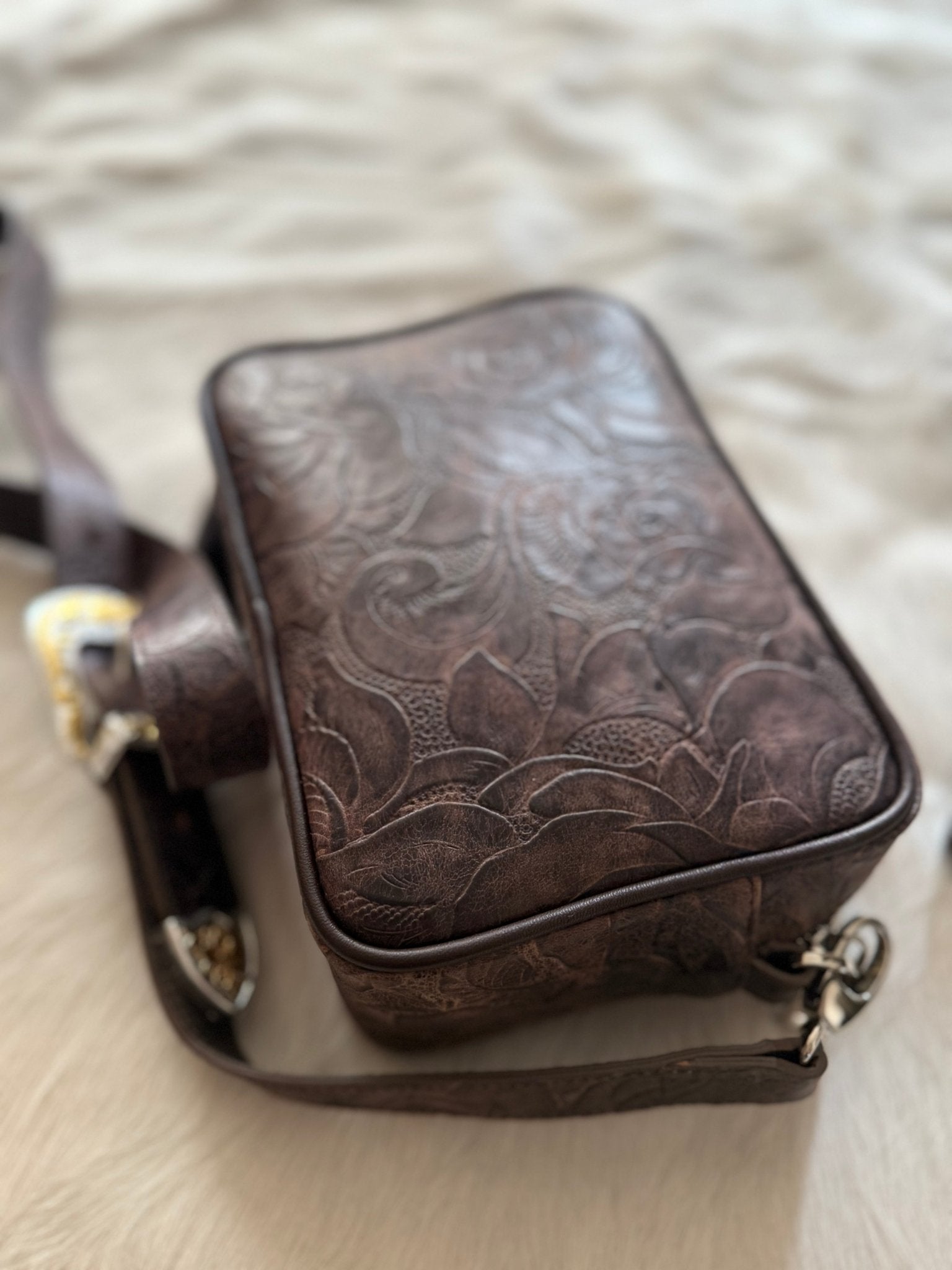 Dakota - Chocolate - LovLeathers