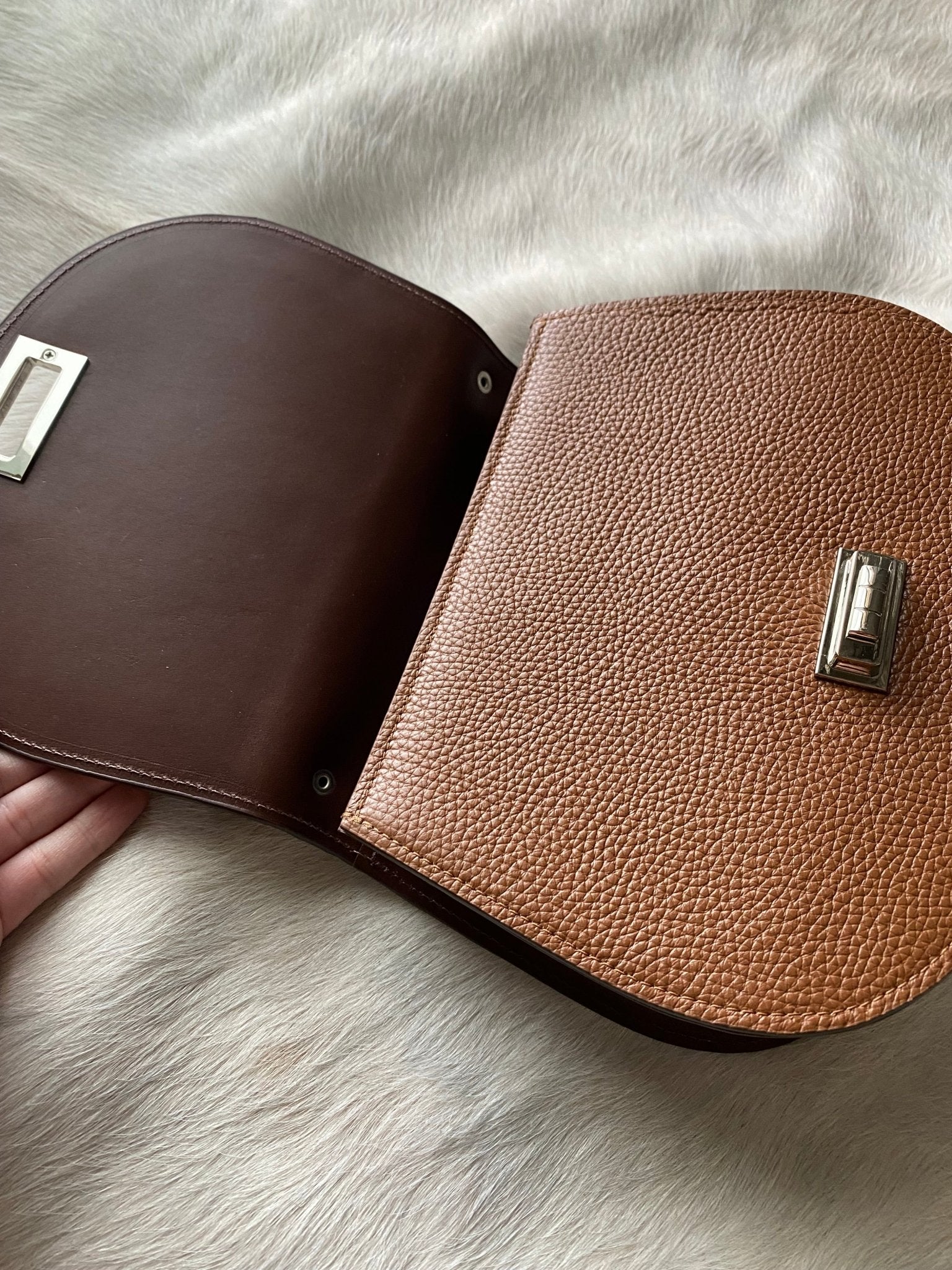 Boot Stitch Pioneer Handbag - Saddle Tan - LovLeathers