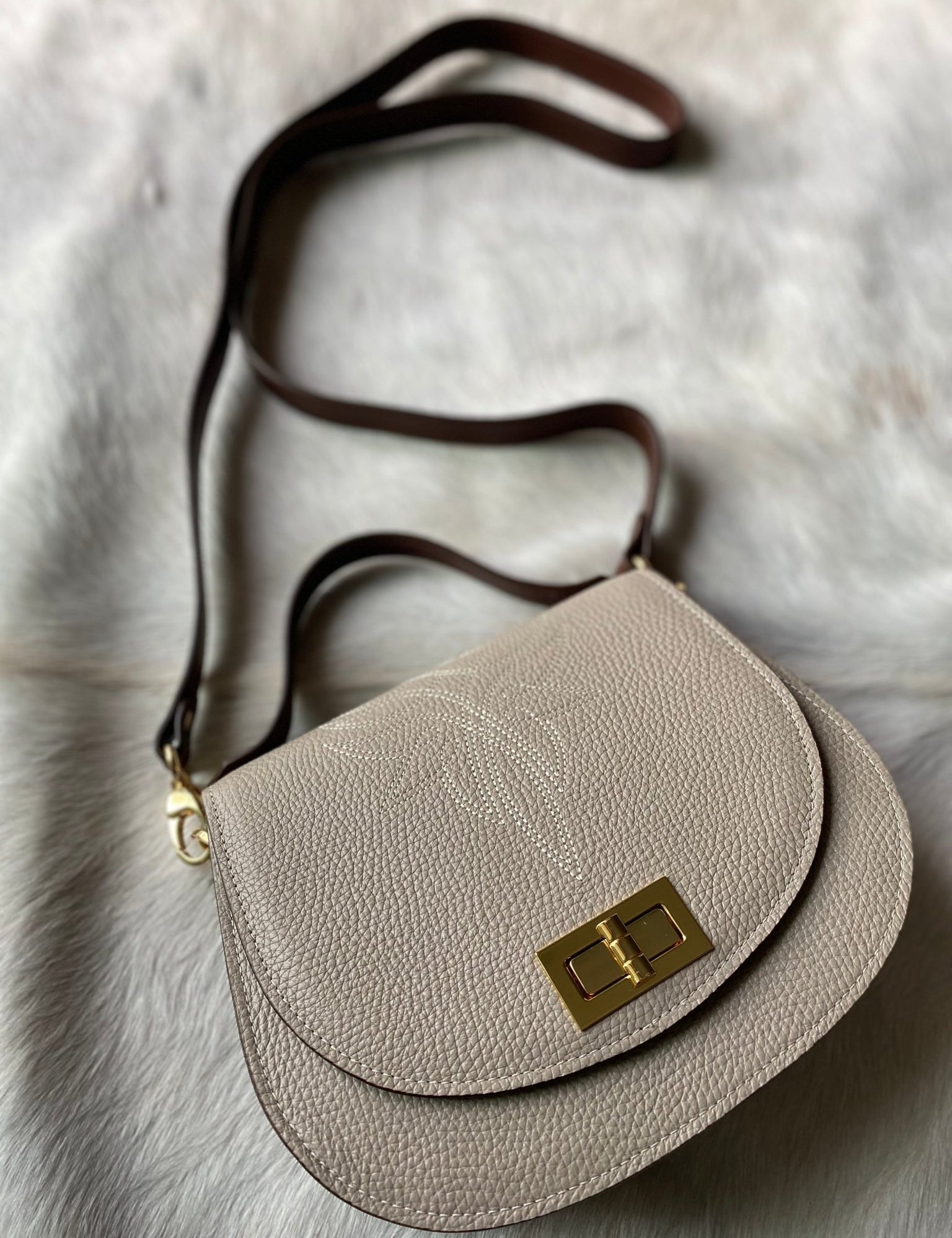 Boot Stitch Pioneer Handbag - Moon Pebble Grain - LovLeathers