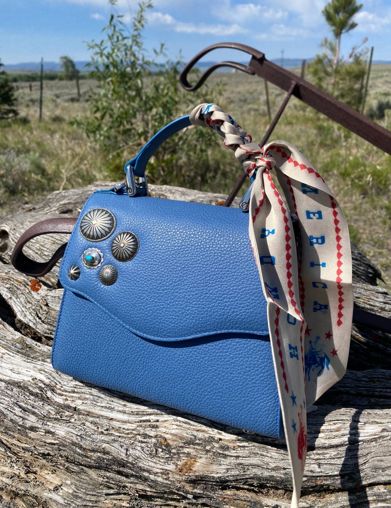 Styled Howdy Lady Bag - LovLeathers