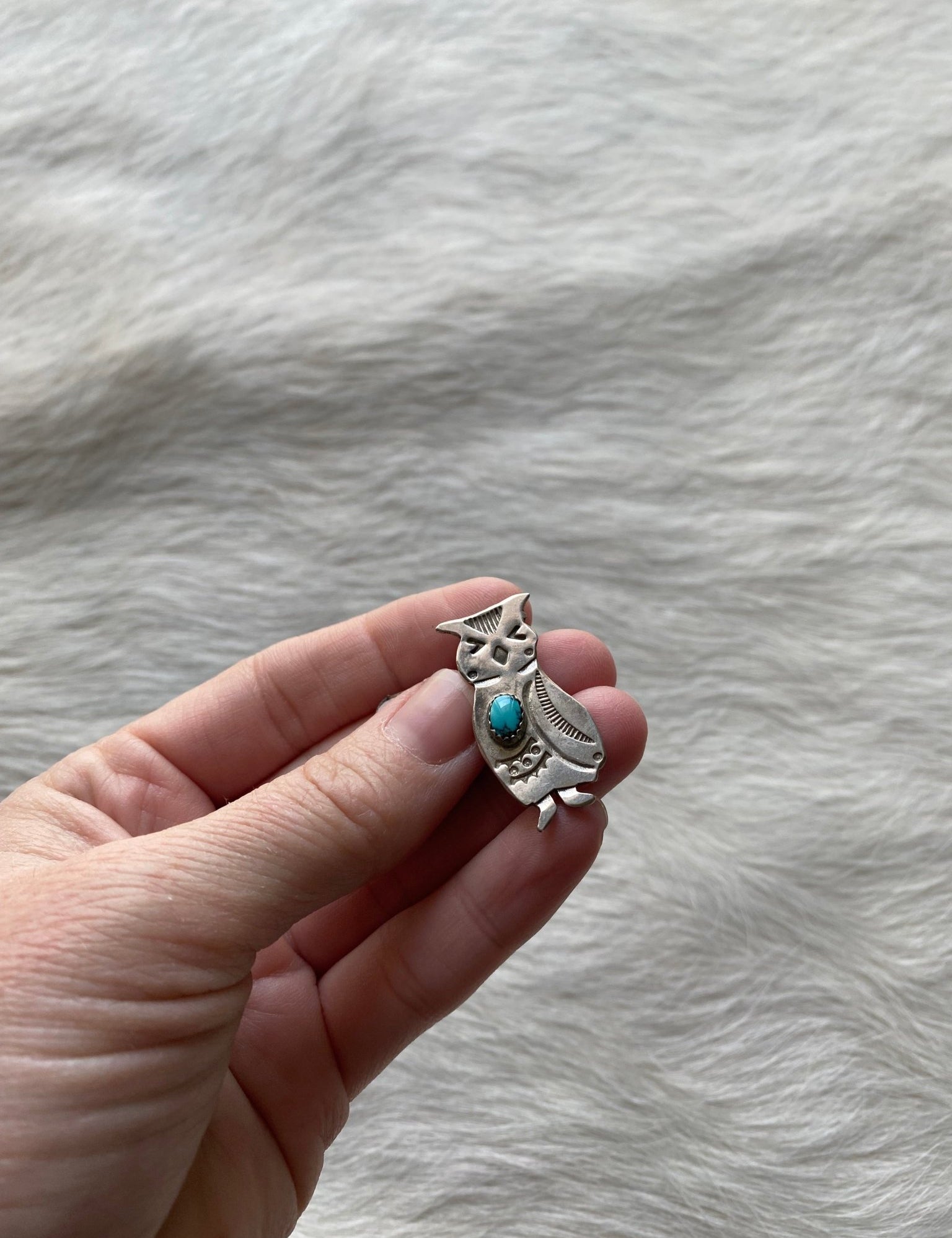 Owl Sleepy Brooch Pin - LovLeathers