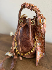 Styled Settler Bucket Bag - Cognac - LovLeathers