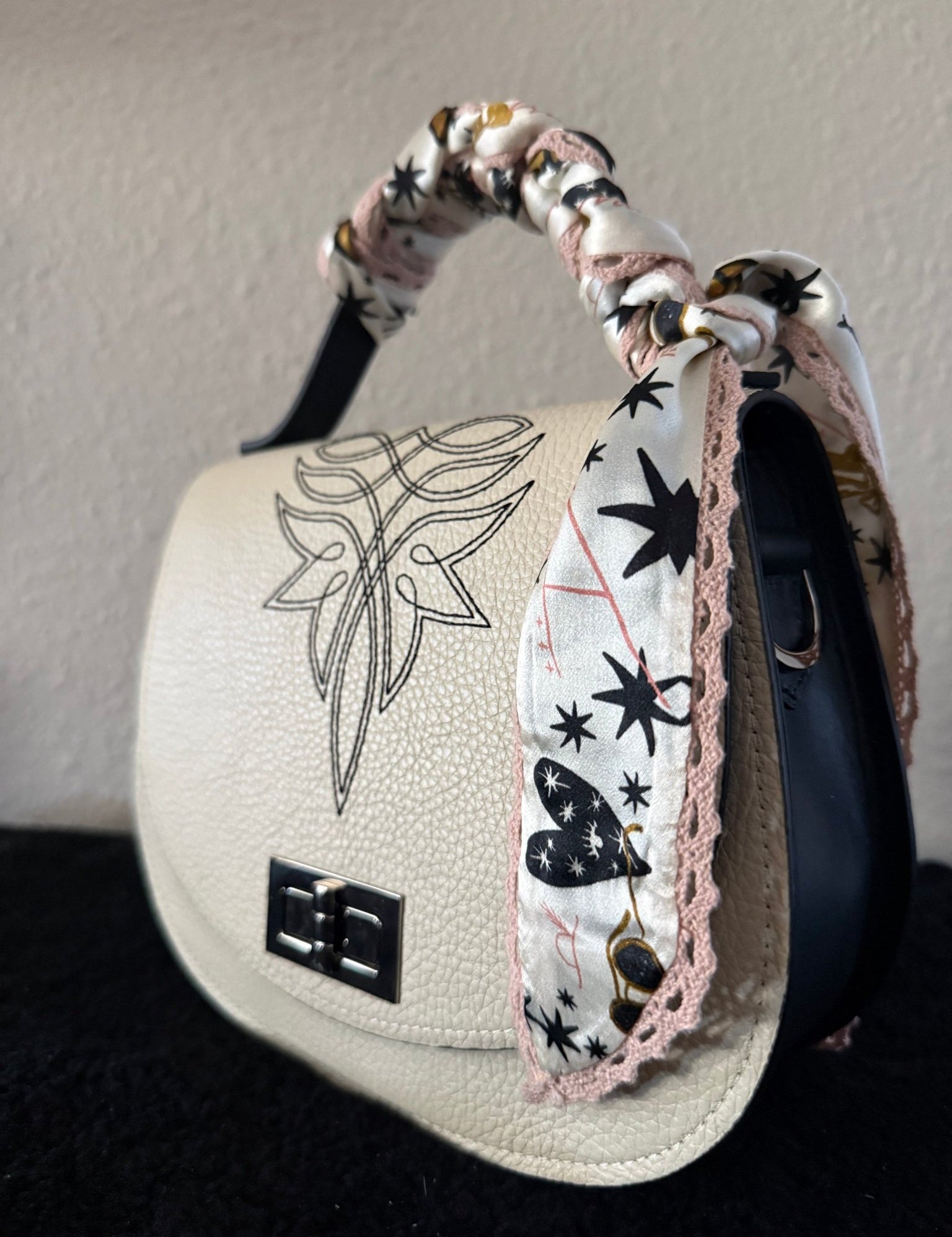 Bone BootStitch Pioneer Handbag - LovLeathers