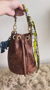 Styled Bucket Bag Cognac