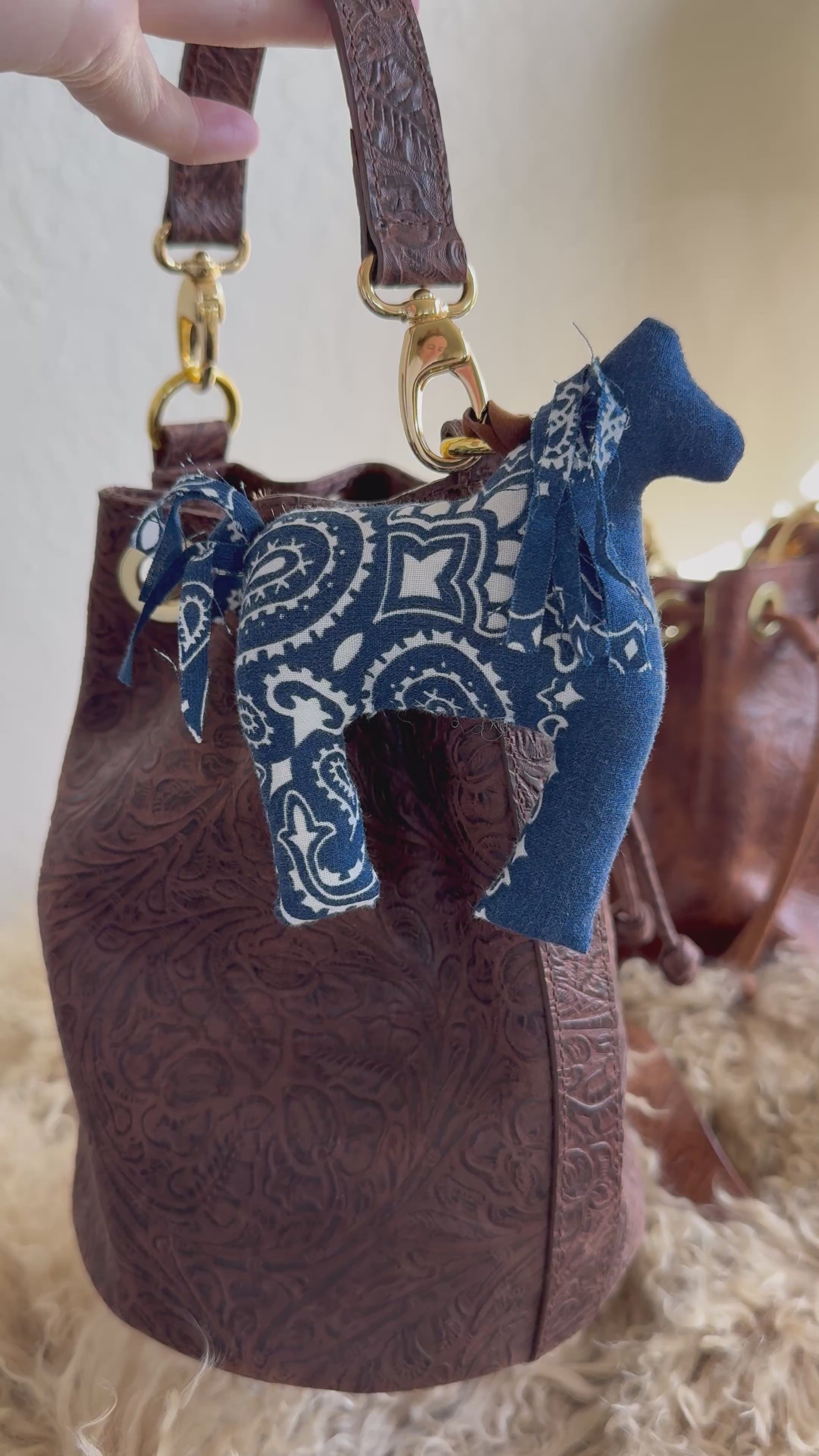 Styled Bucket Bag - Western Tool